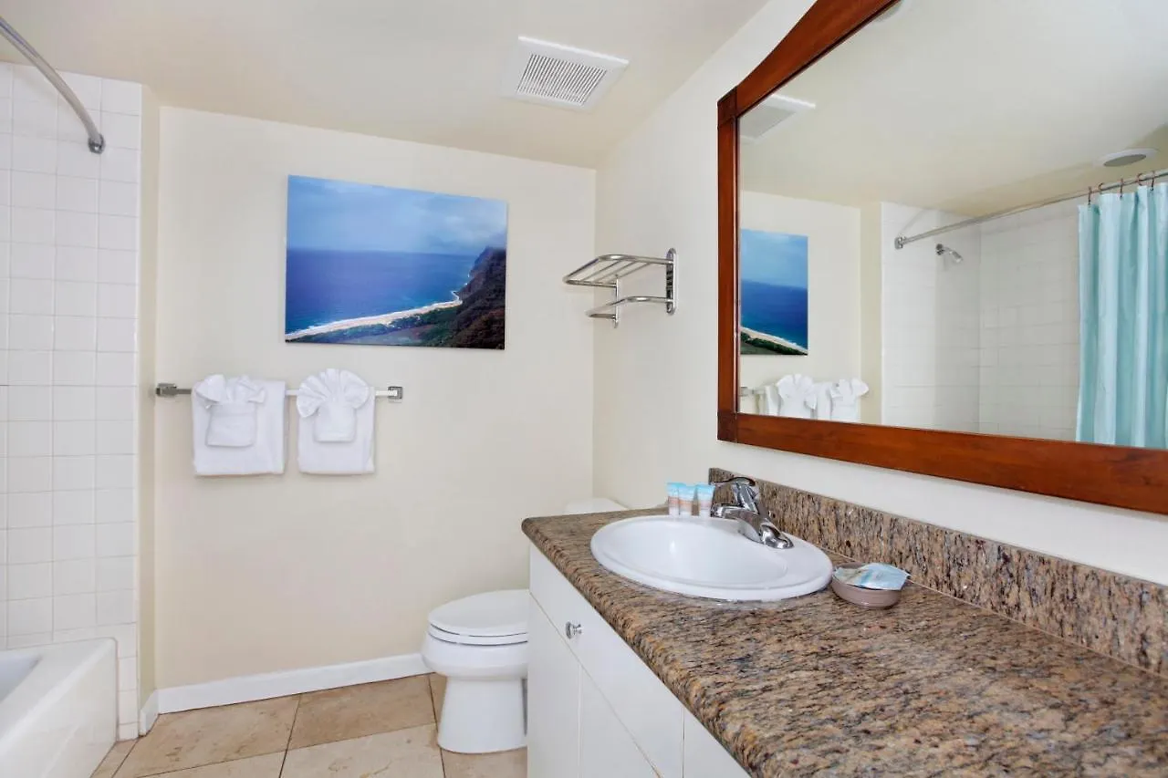 Islander On The Beach 352 Oceanfront *Penthouse* Ac Pool Kapa'a 0*,  United States